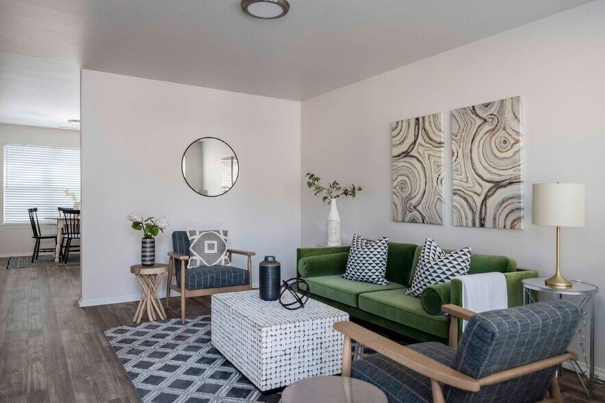 More Photos Of 275 S Fort Ln, Layton Apartments For Sale