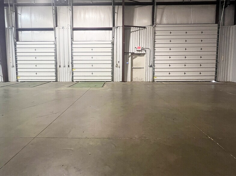 More Photos Of 11601 Frank Bonan Industrial Park Dr, Benton Industrial For Lease