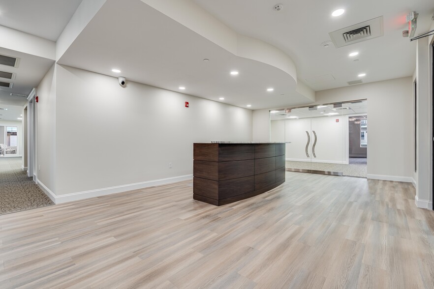 More Photos Of 1274 Osgood St, North Andover Office For Lease