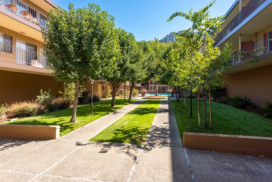 More Photos Of 155 Nova Albion Way, San Rafael Apartments For Sale