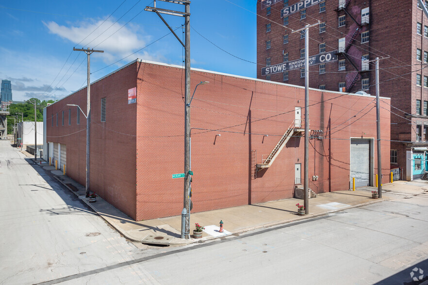 Primary Photo Of 1315 W 12th St, Kansas City Warehouse For Lease