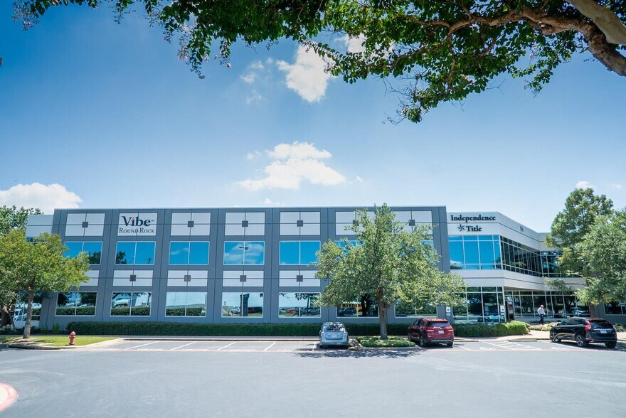 More Photos Of 101 E Old Settlers Blvd, Round Rock Medical For Lease