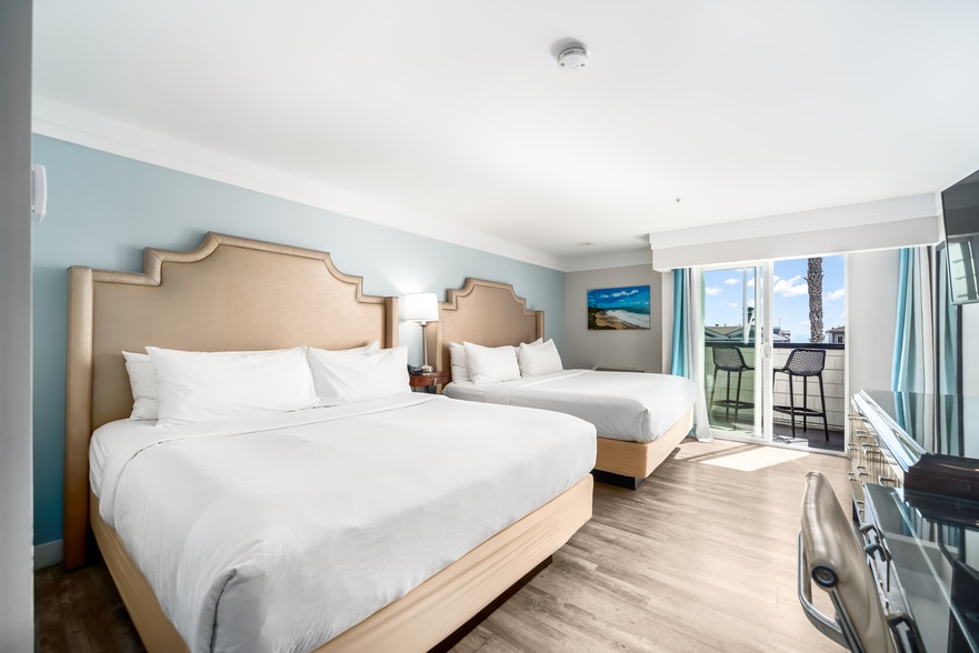 More Photos Of 1404 N Coast Hwy, Laguna Beach Hotel For Sale