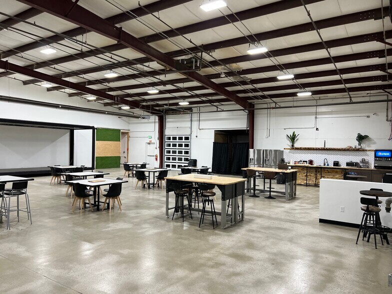 More Photos Of 1657 N State St, Lehi Manufacturing For Lease