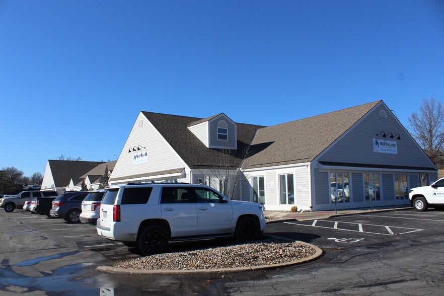 More Photos Of 5703-5713 NW 64th Ter, Kansas City Medical For Sale