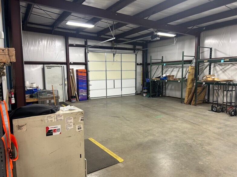 More Photos Of 7000 Fairlawn Ave, Dunbar Research And Development For Lease