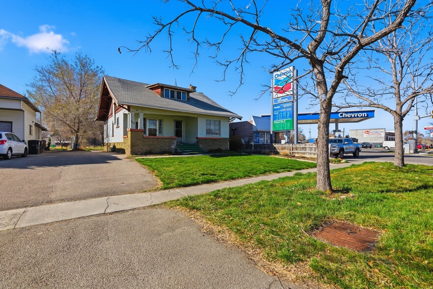 Primary Photo Of 869 W Center St, Provo Flex For Sale