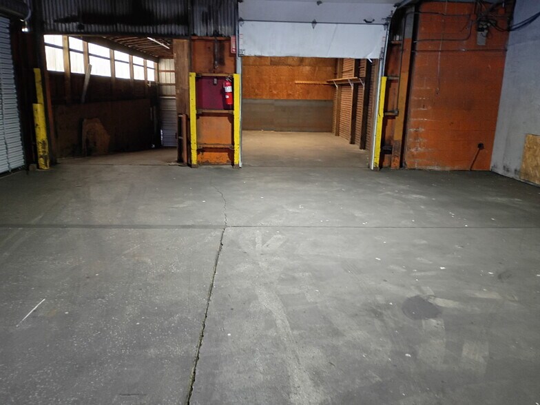 More Photos Of 11740 Dixie Hwy, Birch Run Truck Terminal For Lease