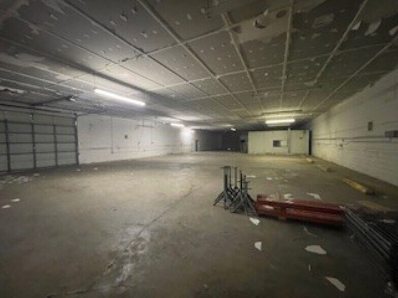 More Photos Of 1600 N Main St, Georgetown Industrial For Sale