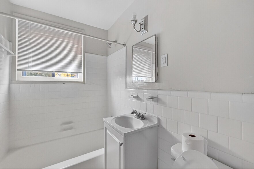 More Photos Of 2901 Gainesville St SE, Washington Apartments For Sale