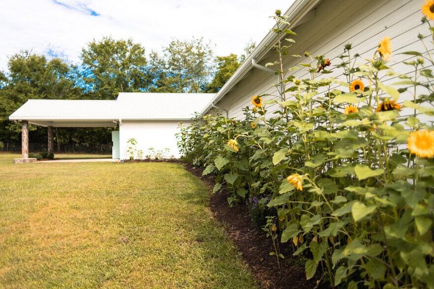 More Photos Of 46 Grove Chapel Church Rd, Winterville Specialty For Lease