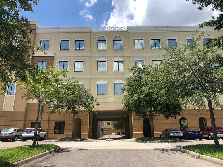 More Photos Of 6735 Conroy Windermere Rd, Orlando Medical For Sale