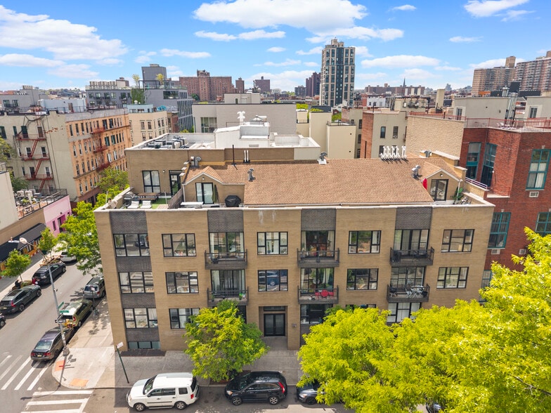 More Photos Of 180 Scholes St, Brooklyn Apartments For Sale