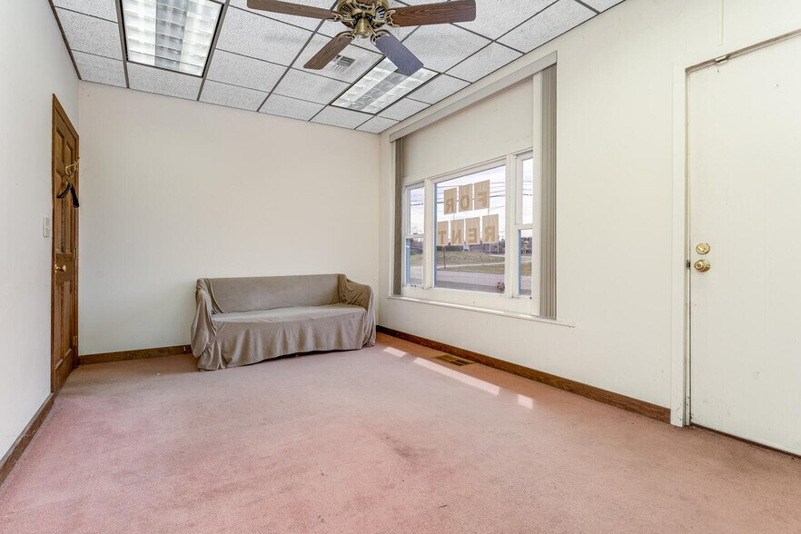 More Photos Of 1 Old Highway 28, White House Station Storefront Retail Office For Lease