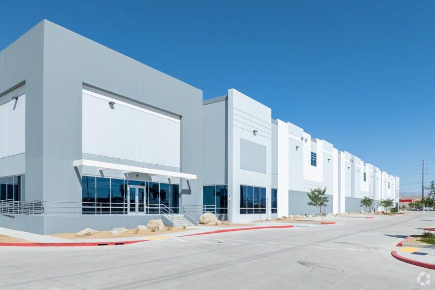 More Photos Of 2327 N Nellis Blvd, Las Vegas Distribution For Sale
