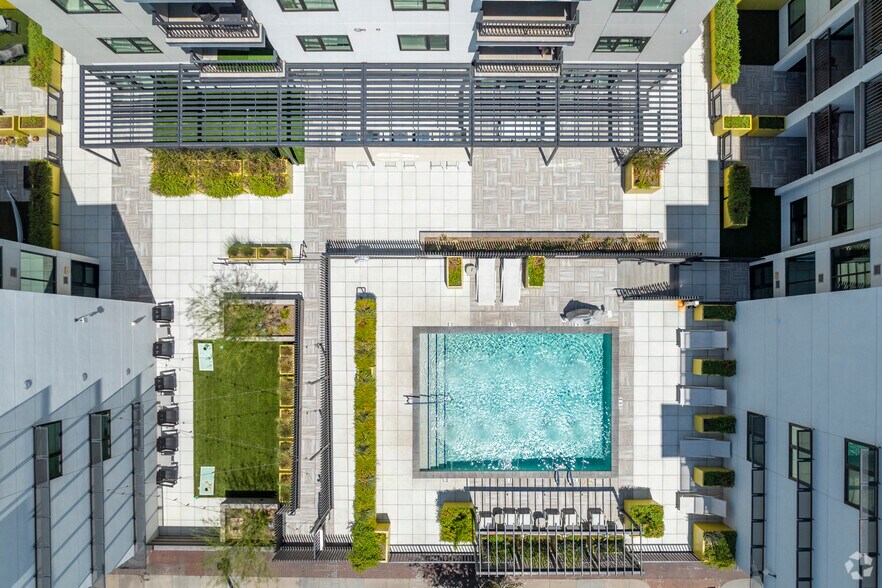 More Photos Of 127 W Pepper Pl, Mesa Apartments For Lease