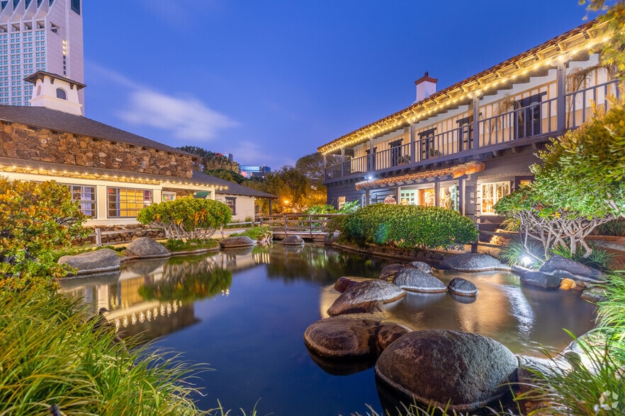 More Photos Of 849 W Harbor Dr, San Diego Unknown For Lease