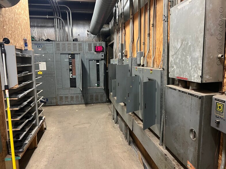 More Photos Of 990 N 4th St, Tomahawk Storefront For Sale