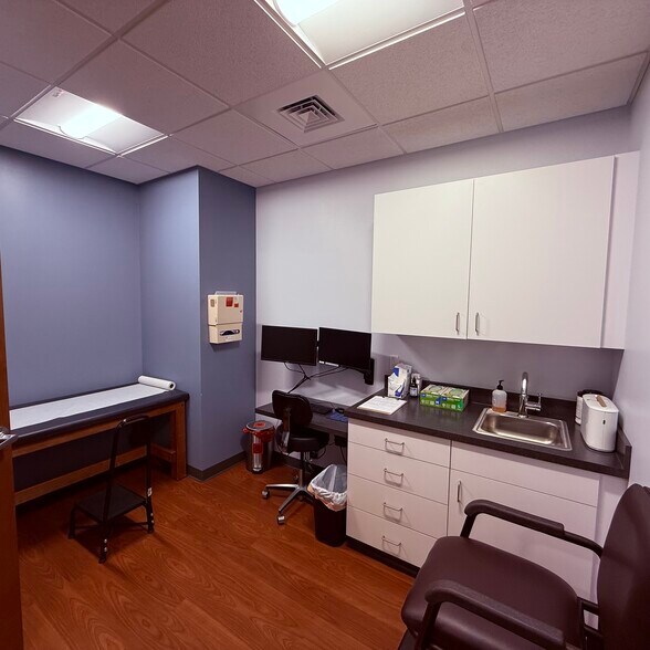 More Photos Of 2 Lan Drive 2nd Floor, Westford Healthcare For Lease