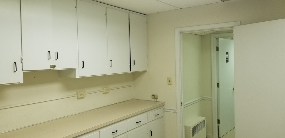 More Photos Of 318 S South St, Gastonia Office For Lease