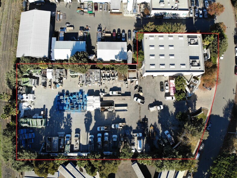 More Photos Of 33363 Lewis St, Union City Warehouse For Lease