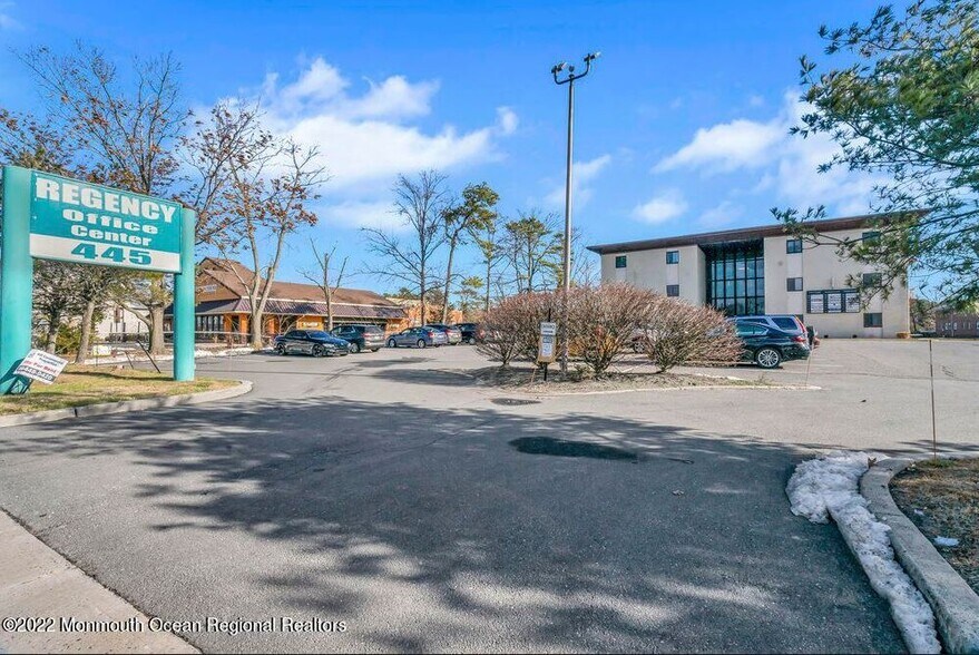 More Photos Of 445 Brick Blvd, Brick Medical For Lease