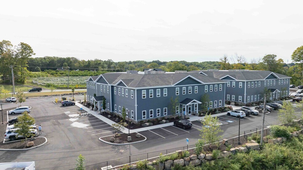 More Photos Of 28 Branford Rd, North Branford Medical For Sale