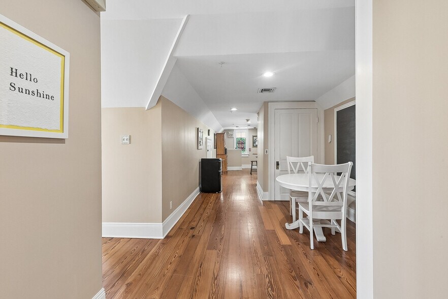 More Photos Of 2727 Saint Charles Ave, New Orleans General Retail For Sale
