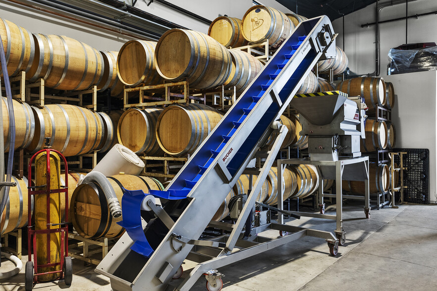 More Photos Of 40620 Calle Contento, Temecula Winery Vineyard For Sale