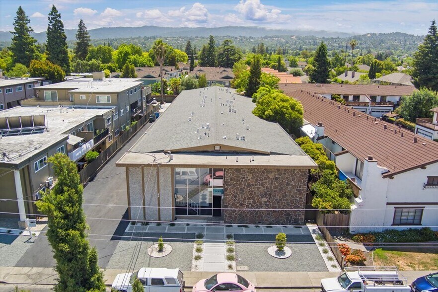 Primary Photo Of 1440 Gordon St, Redwood City Apartments For Sale