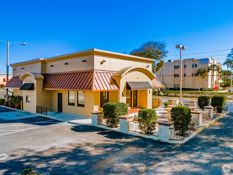 More Photos Of 33507-33675 US Hwy 19 N, Palm Harbor Unknown For Lease