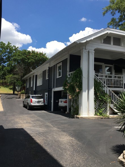 More Photos Of 1615 W 6th St, Austin Office Residential For Lease