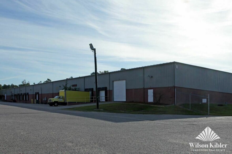 Primary Photo Of 127 Corporate Ln, Columbia Warehouse For Lease