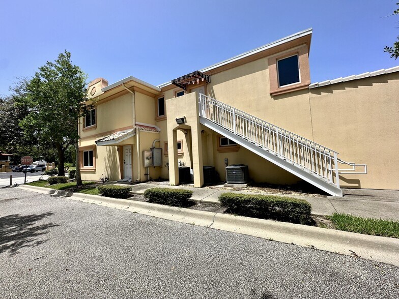More Photos Of 614 Peninsula Dr, Daytona Beach Medical For Sale