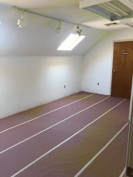 More Photos Of 900 Route 168, Turnersville Medical For Lease