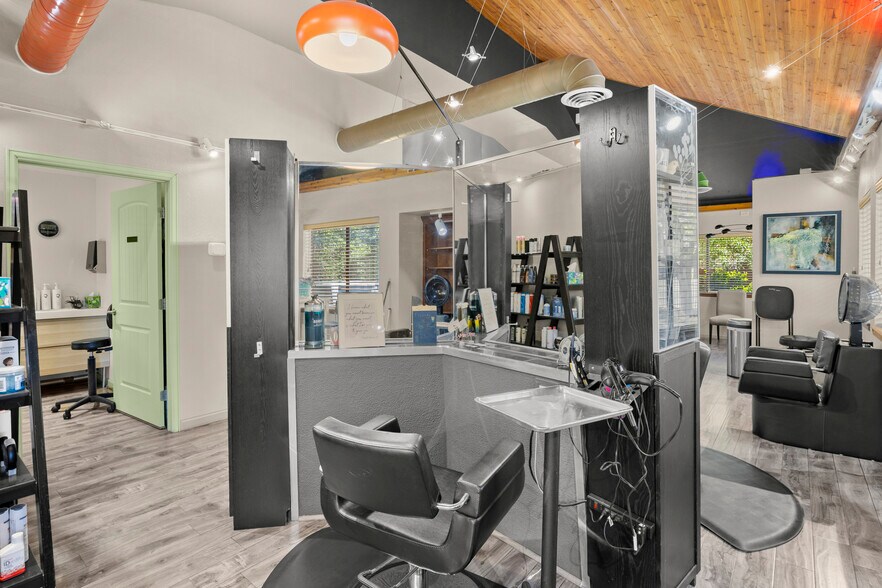 More Photos Of 1181 S Parker Rd, Denver Office For Sale