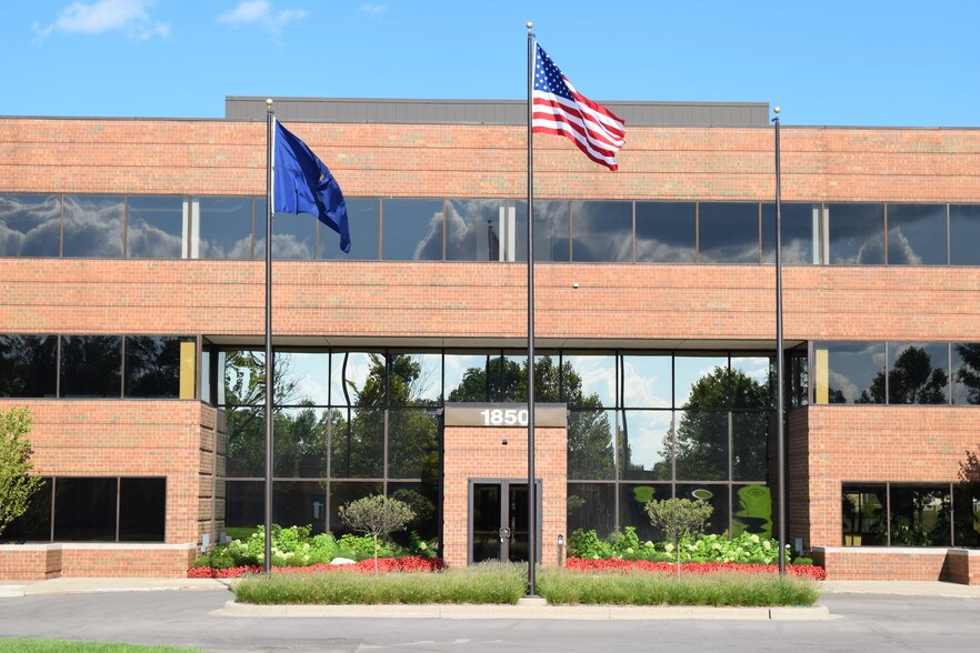 More Photos Of 1650 Research Dr, Troy Office For Lease