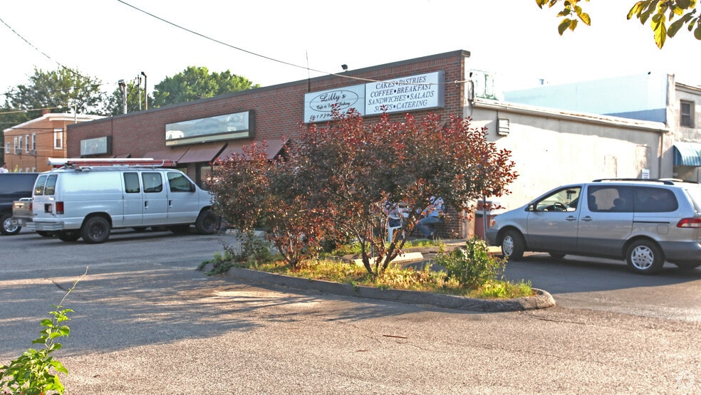 More Photos Of 71 Arlington St, Watertown Research And Development For Lease