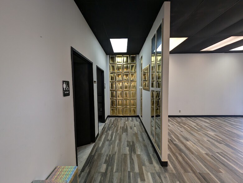 More Photos Of 3926 Avenue H, Rosenberg Unknown For Lease