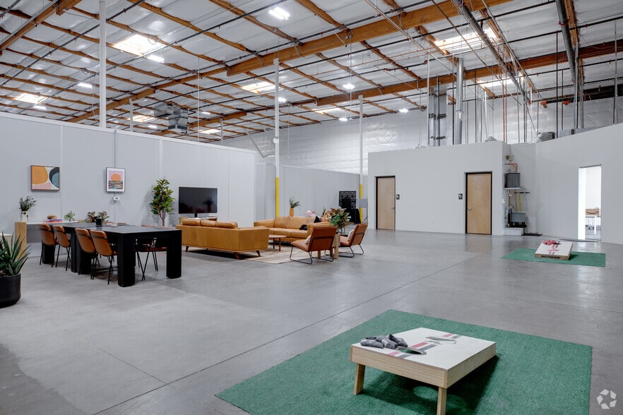 More Photos Of 2636 S Wilson St, Tempe Warehouse For Lease