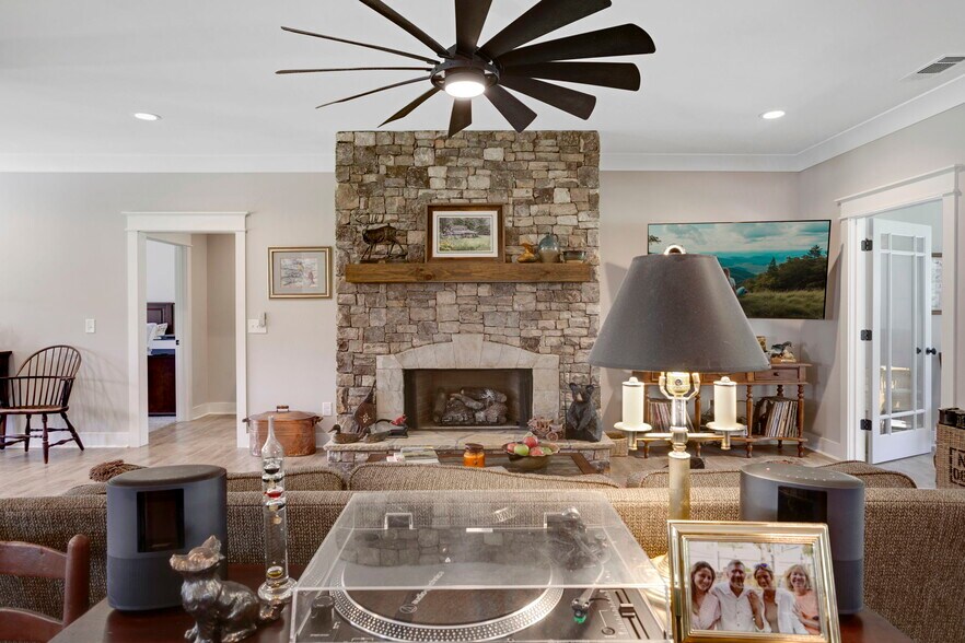 More Photos Of , Young Harris Specialty For Sale