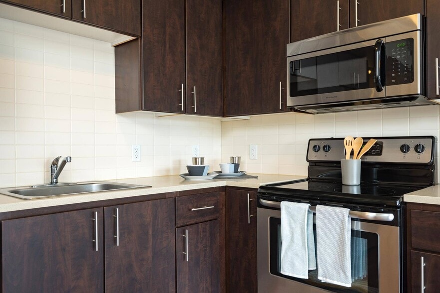 More Photos Of 4419-4439 NE Fremont St, Portland Apartments For Sale