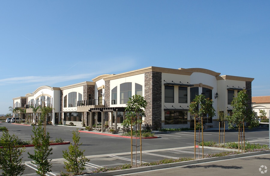More Photos Of 400 W Ventura Blvd, Camarillo Office For Lease