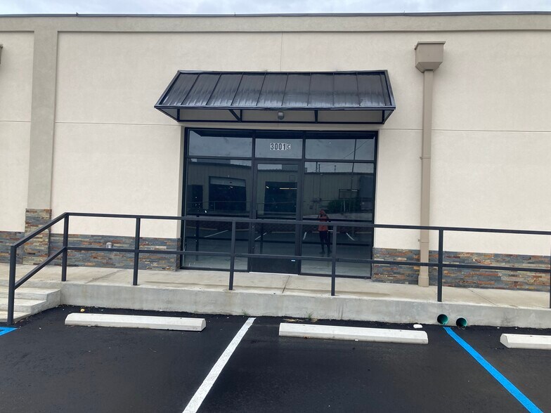 More Photos Of 3001 Broad River Rd, Columbia Freestanding For Lease