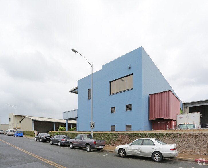 More Photos Of 1029 Puuwai St, Honolulu Warehouse For Sale