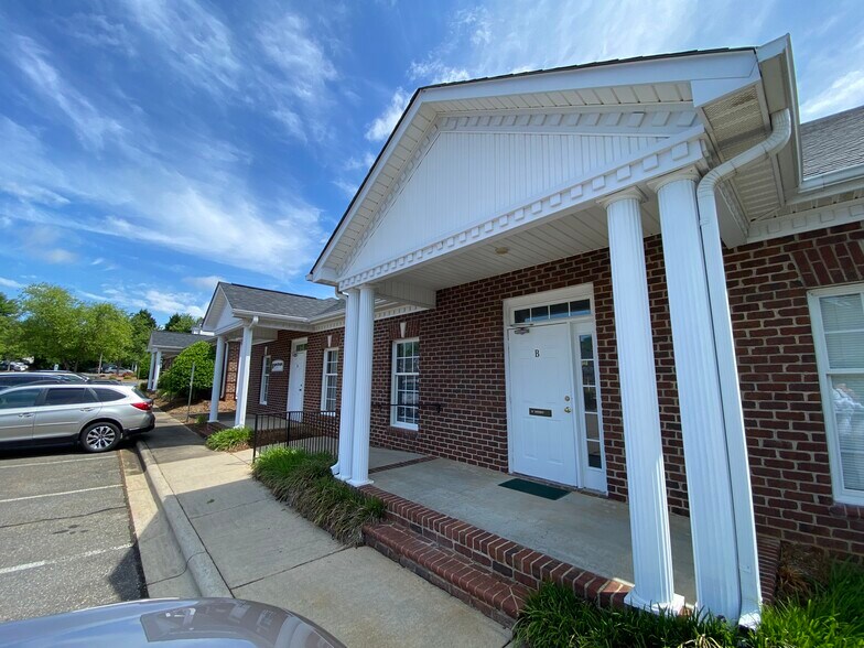 Primary Photo Of 1552 Union Rd, Gastonia Medical For Lease