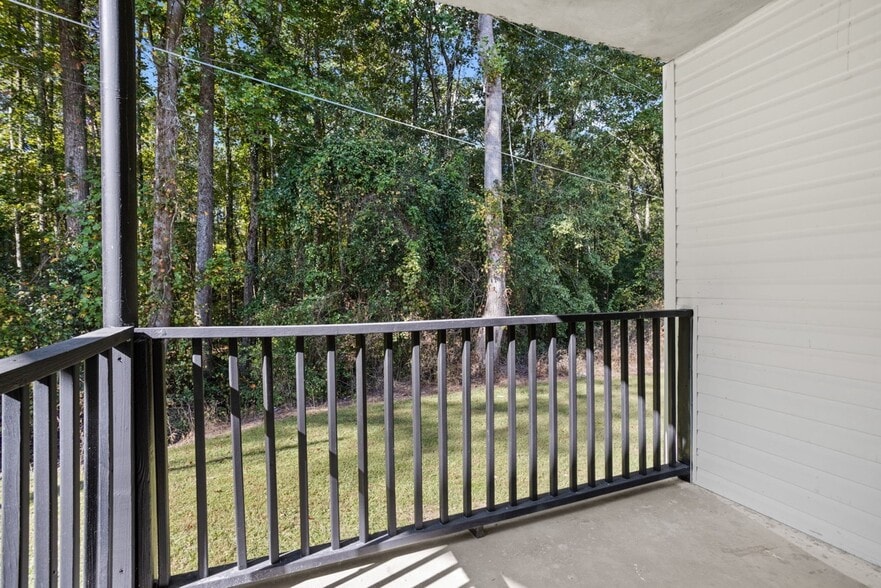 More Photos Of 110-118 Greenforest Cir, Liberty Apartments For Sale