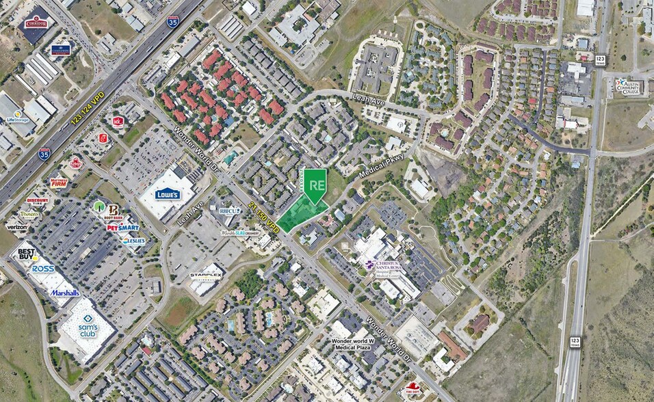 More Photos Of 2000 Medical Pky, San Marcos Medical For Lease