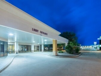 More Photos Of 2804 N Main St, Altus Hotel For Sale