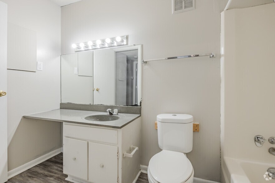 More Photos Of 3901 Northside Dr, Macon-Bibb Multifamily For Sale